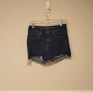 American eagle dark wash super stretch frayed hemline Jean shorts size 6